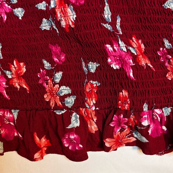 Laurel & Love | Smocked Floral Peplum Top | L - Picture 10 of 10